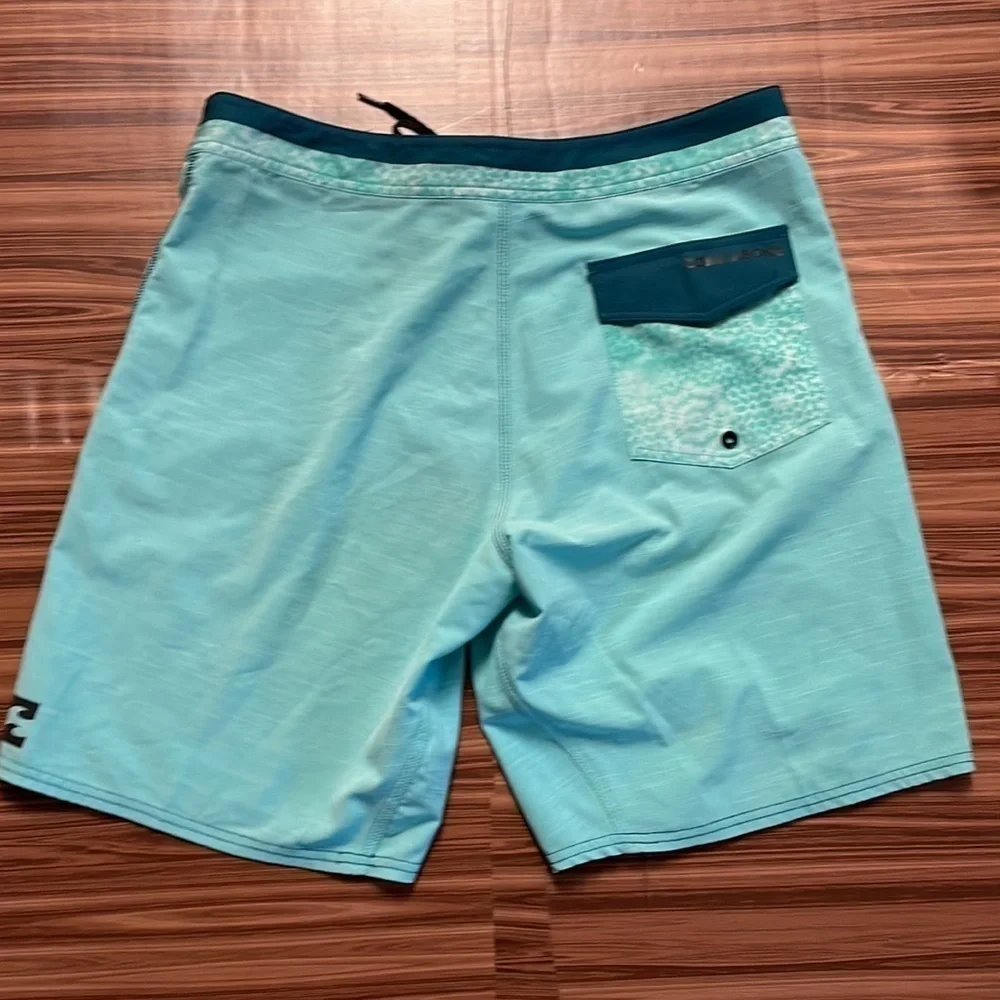 BILLABONG Platinum X Board Shorts Size 34